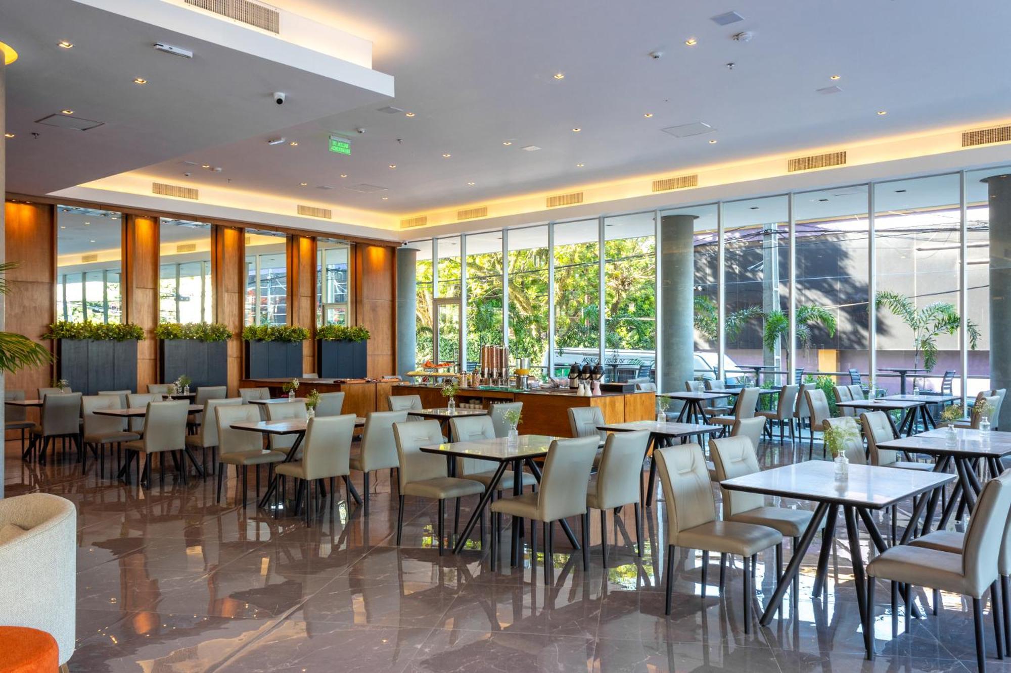 Hotel Tryp By Wyndham Asunción Esterno foto