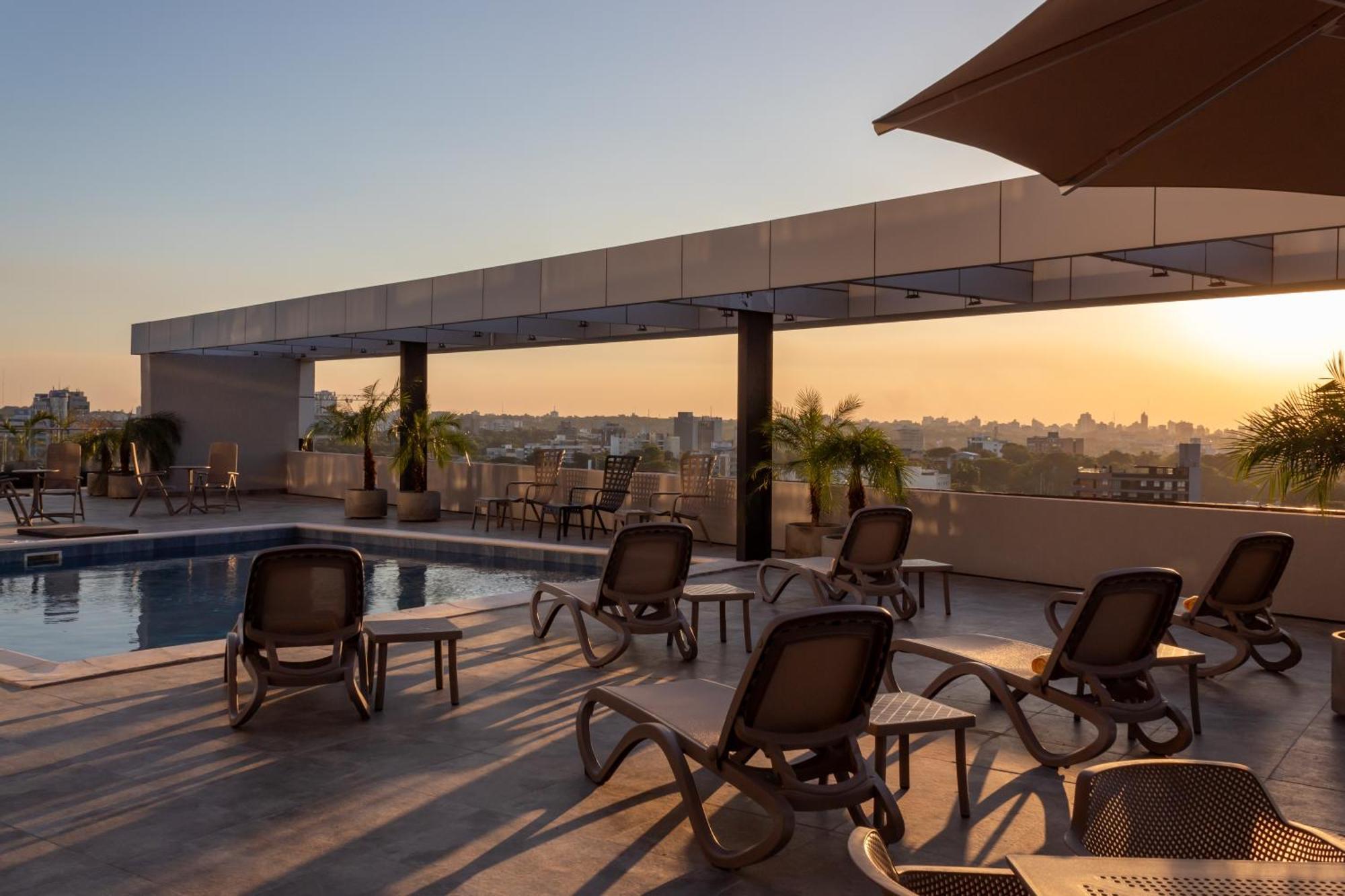 Hotel Tryp By Wyndham Asunción Esterno foto