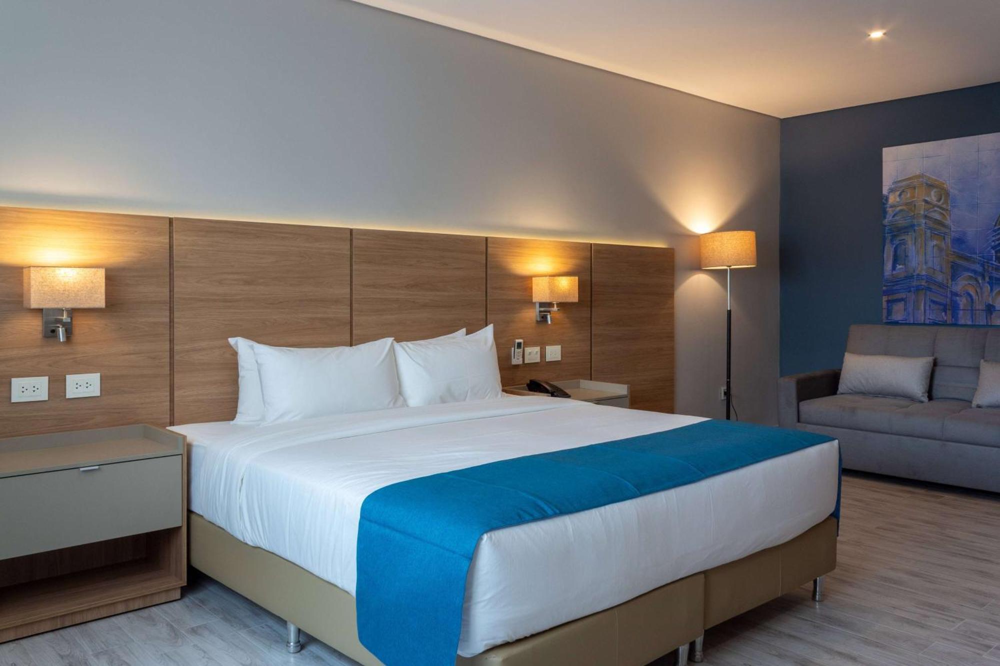 Hotel Tryp By Wyndham Asunción Esterno foto